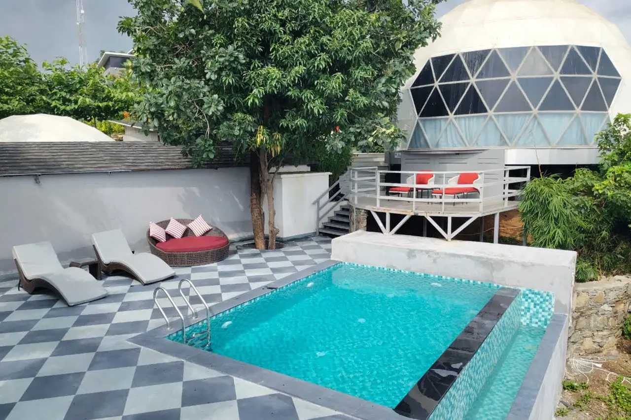 lake view glamping dome in Kumbhalgarh